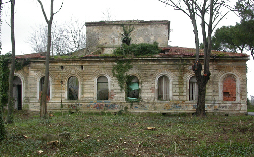 villa_davanti.jpg